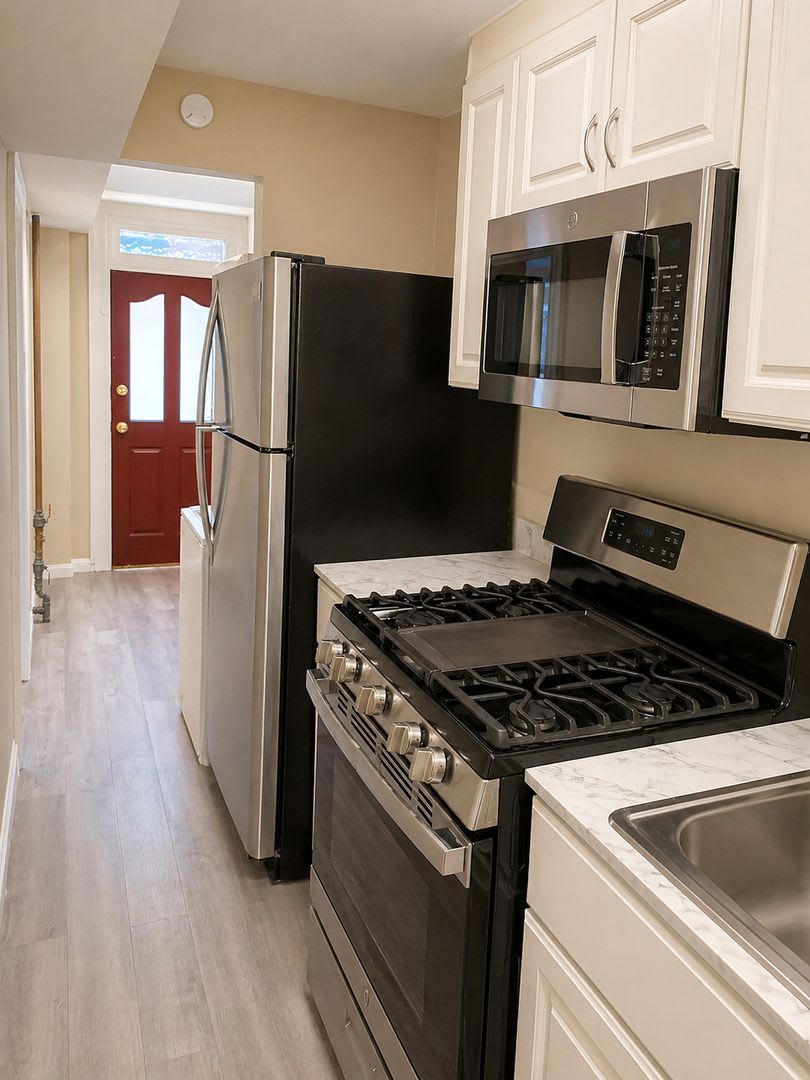 Modern Capitol Hill Location Basement Newly Renovated Unit With 1 Bedroom 1 Bathroom – photo 3