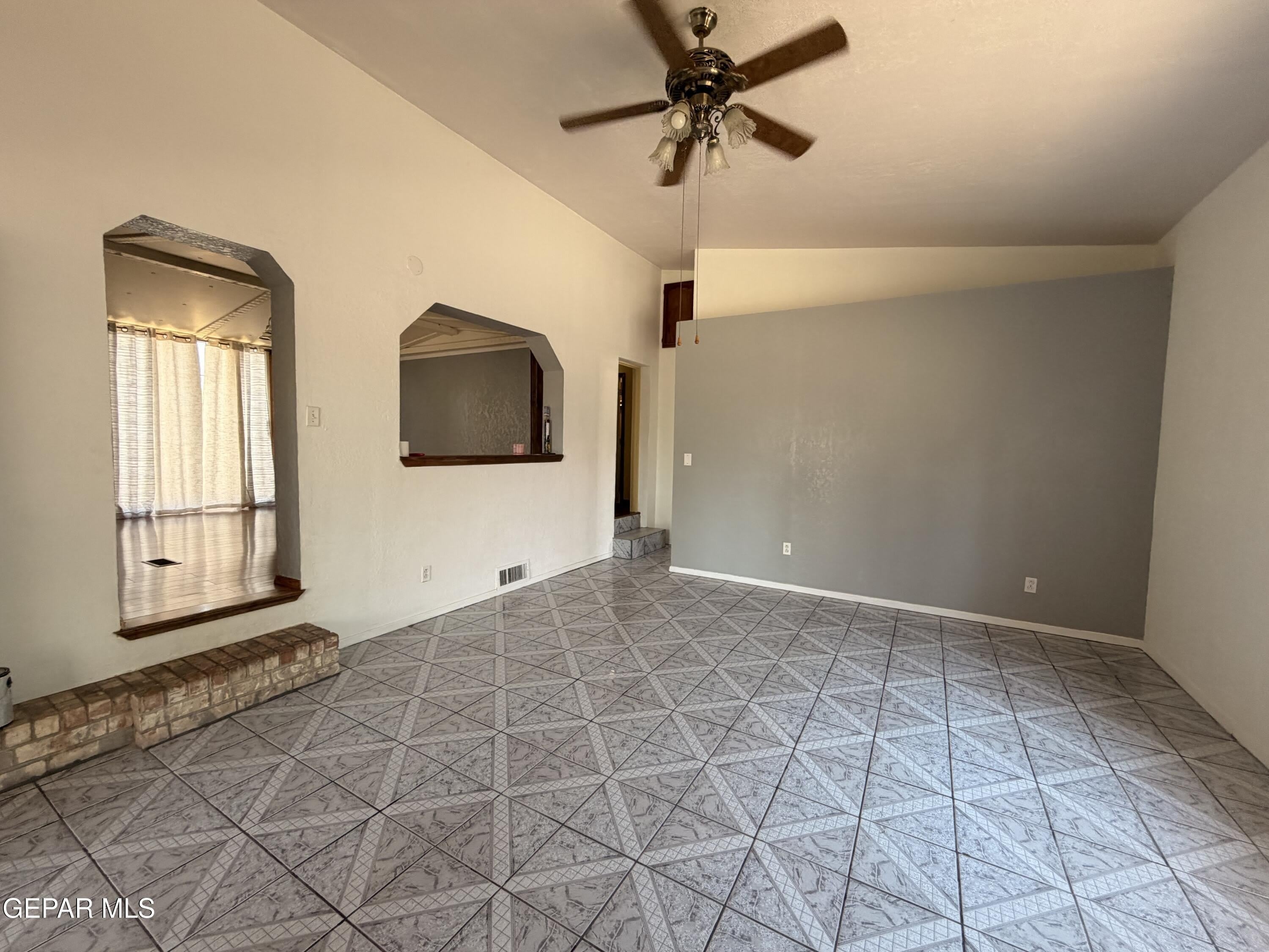 12760 CRISANTEMO Drive – photo 4