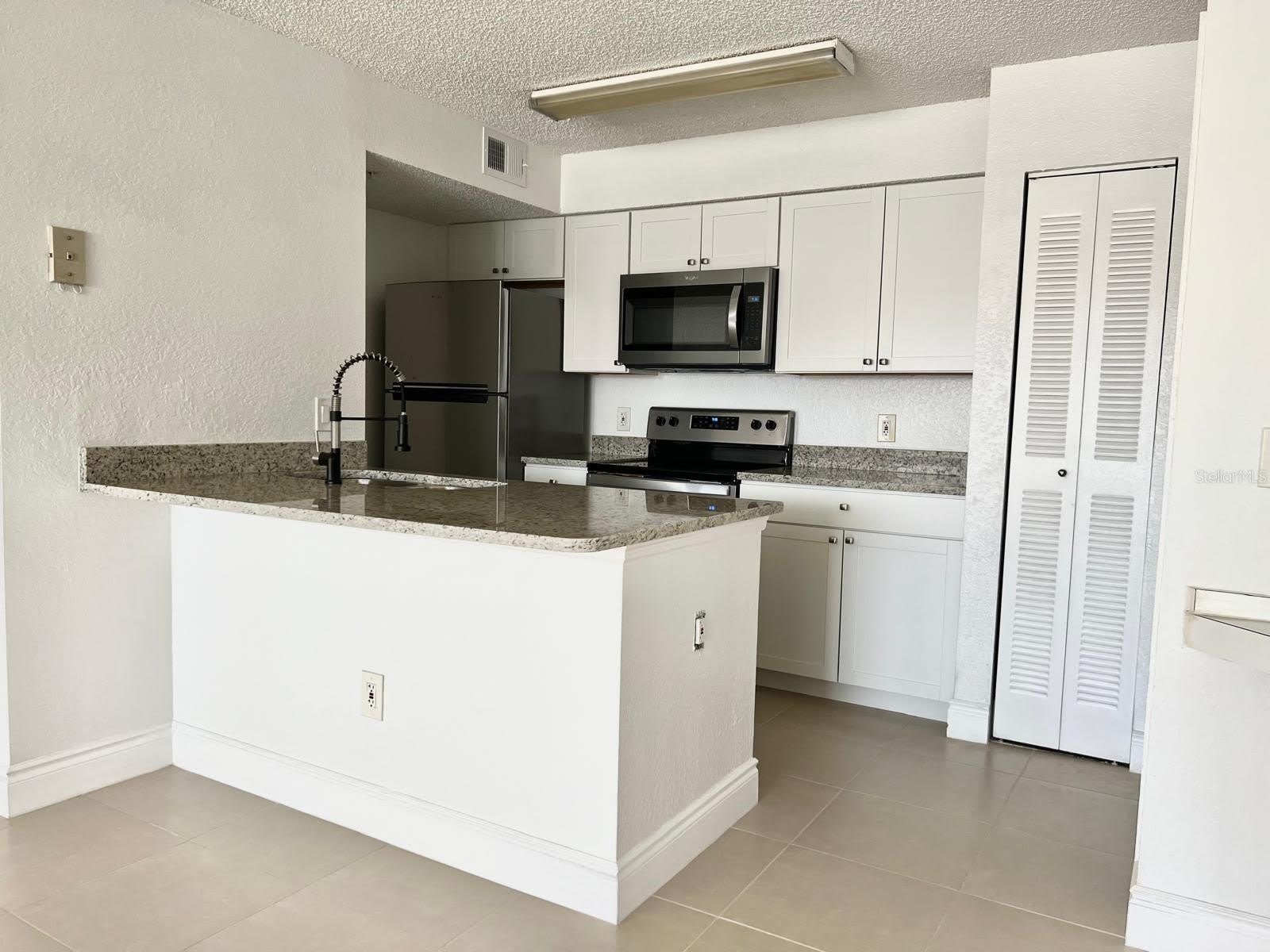 2218 GRAND CAYMAN Court – photo 4