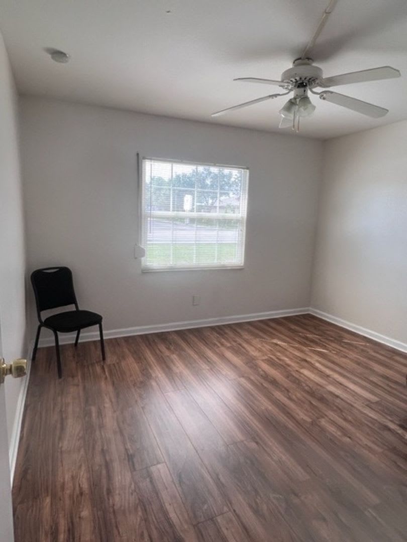 Charming 2BR/2BA Ground-Level Condo in South Pointe Villas – Fort Myers, FL – photo 4