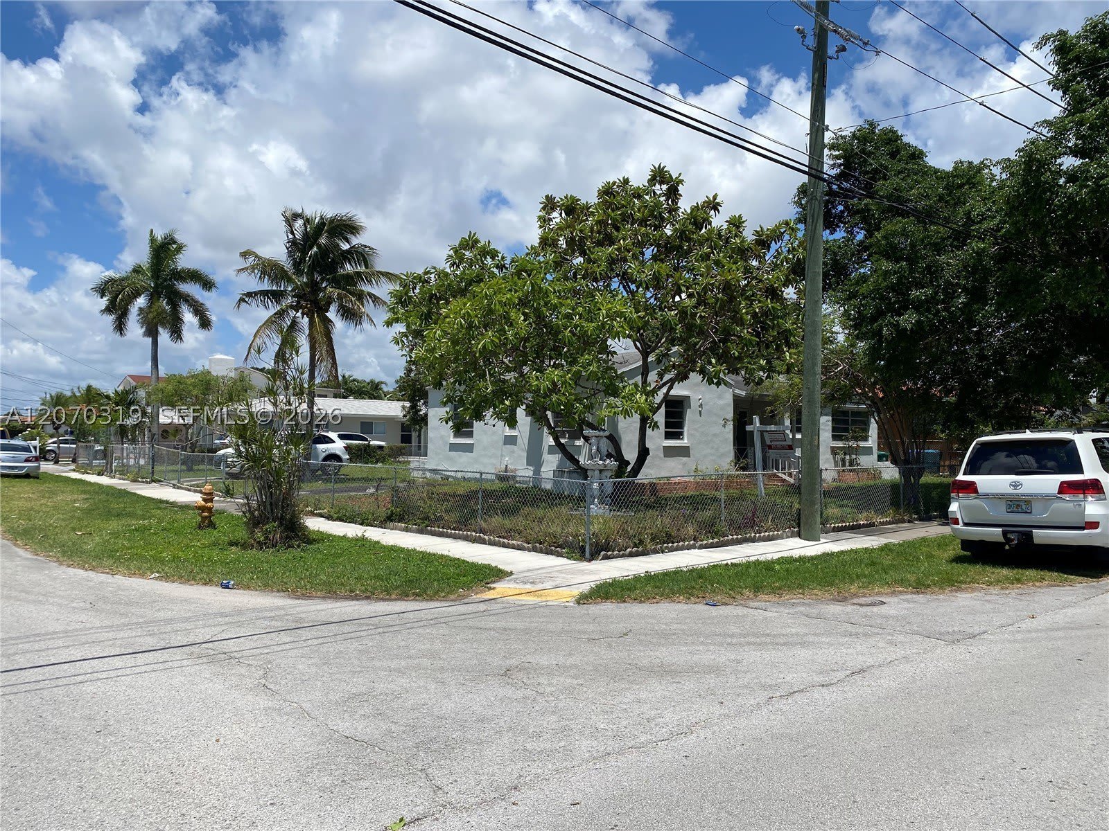 350 SW 34th Ave – photo 3