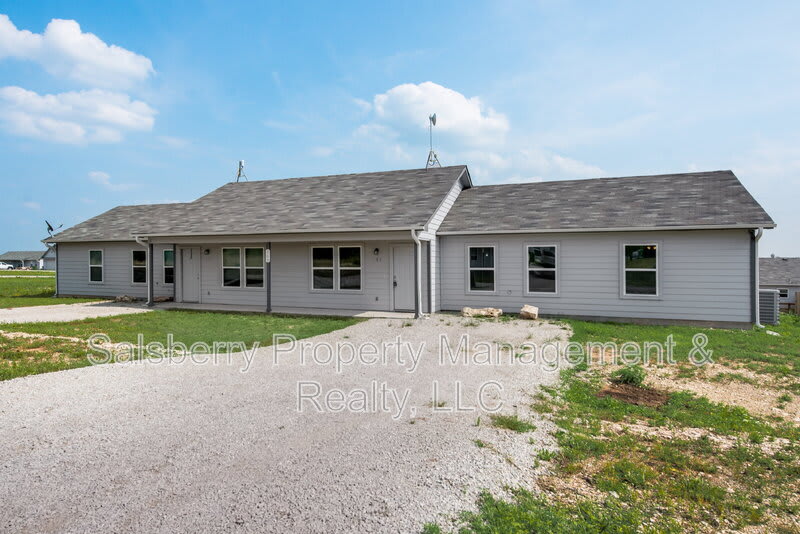 168 Private Road 4211 – photo 4