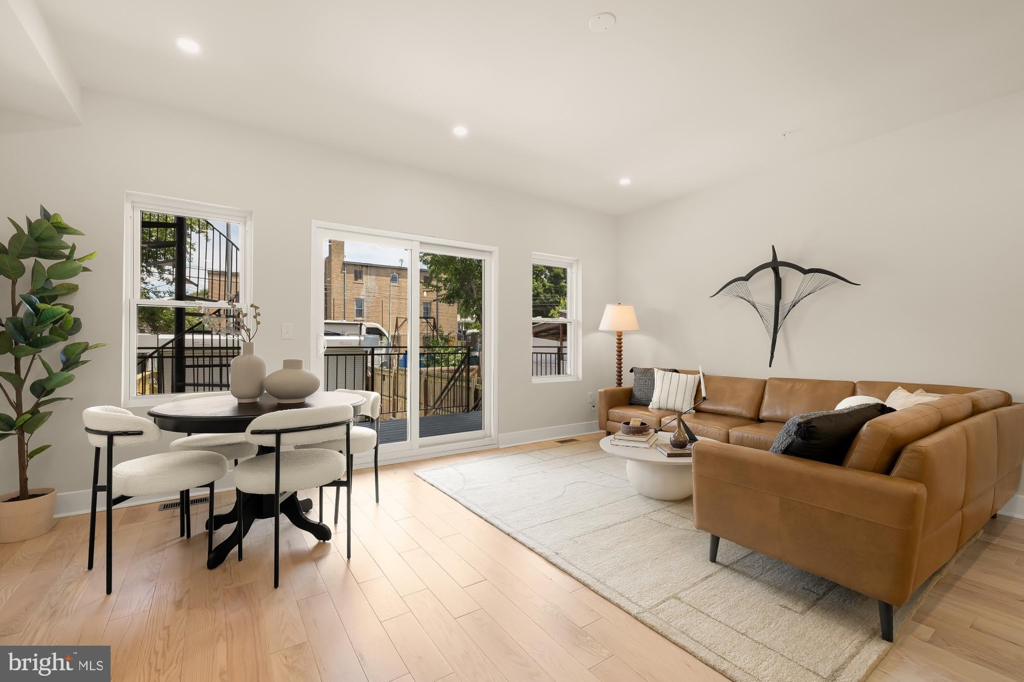 1128 MORSE Street NE – photo 3