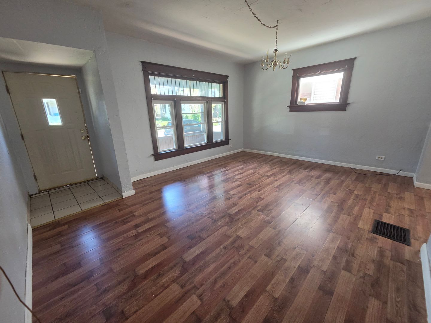 Lower 2 Bedroom Unit – photo 3