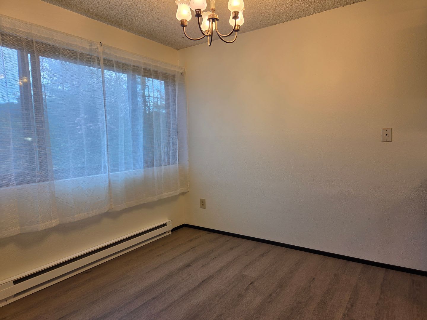 1360 Orleans – photo 5