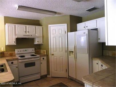 Beautiful home with Privacy! – photo 5