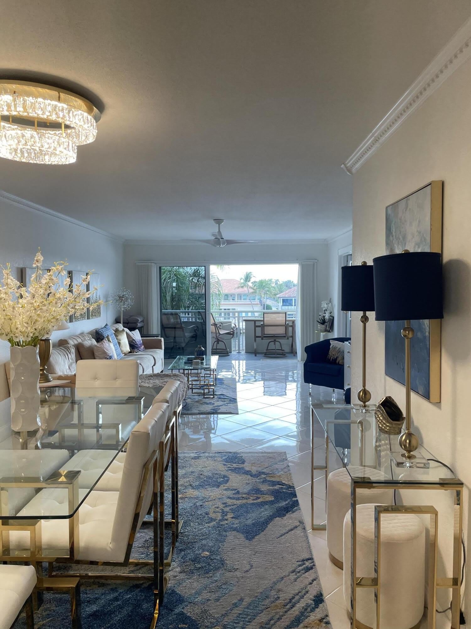 1198 Hillsboro Mile – photo 4