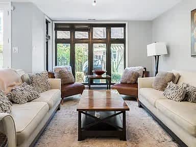 1610 n Larrabee – photo 1