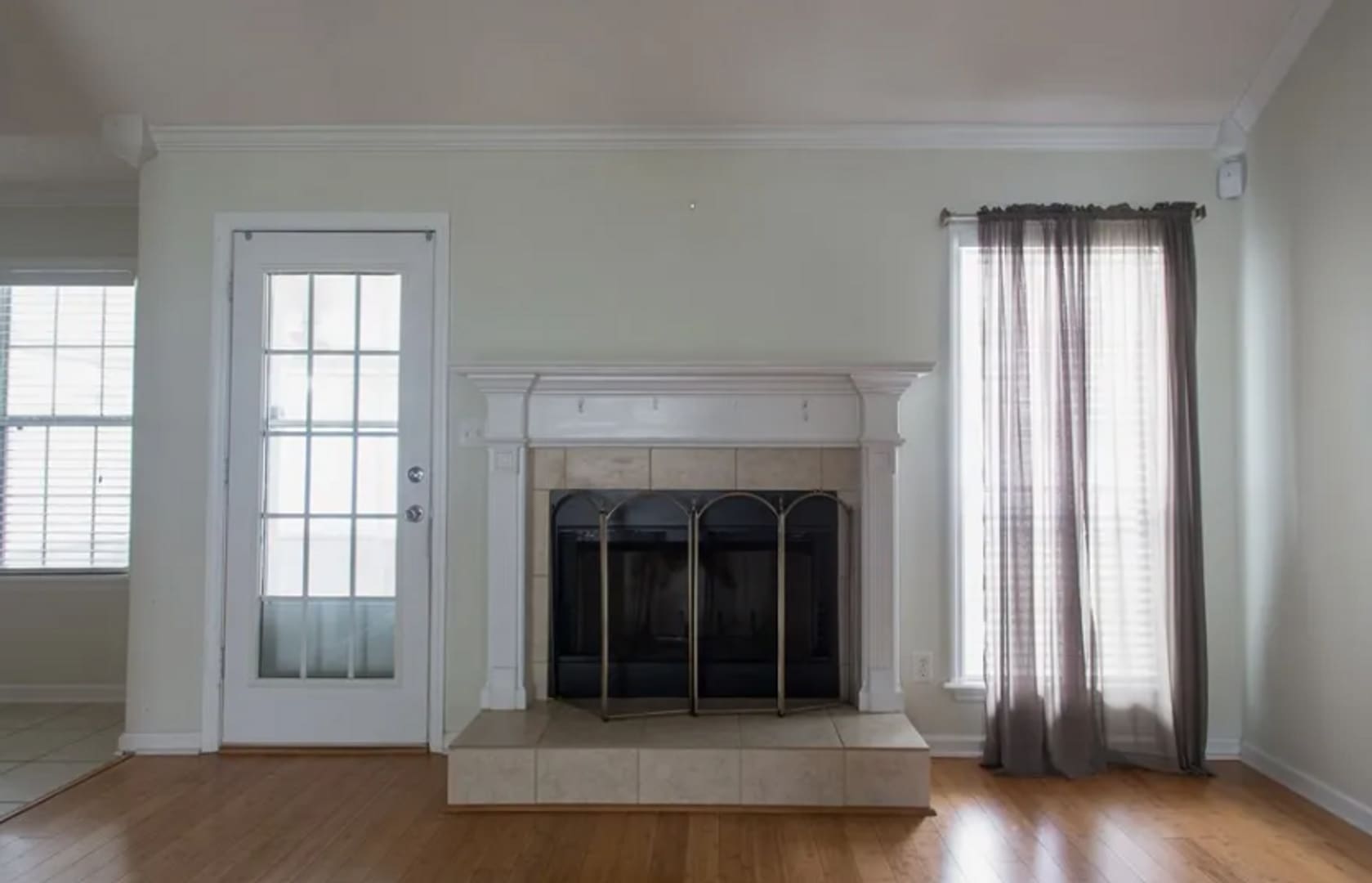 Southern Charm and Modern Comforts Await in this Exquisite Valdosta Home – photo 4