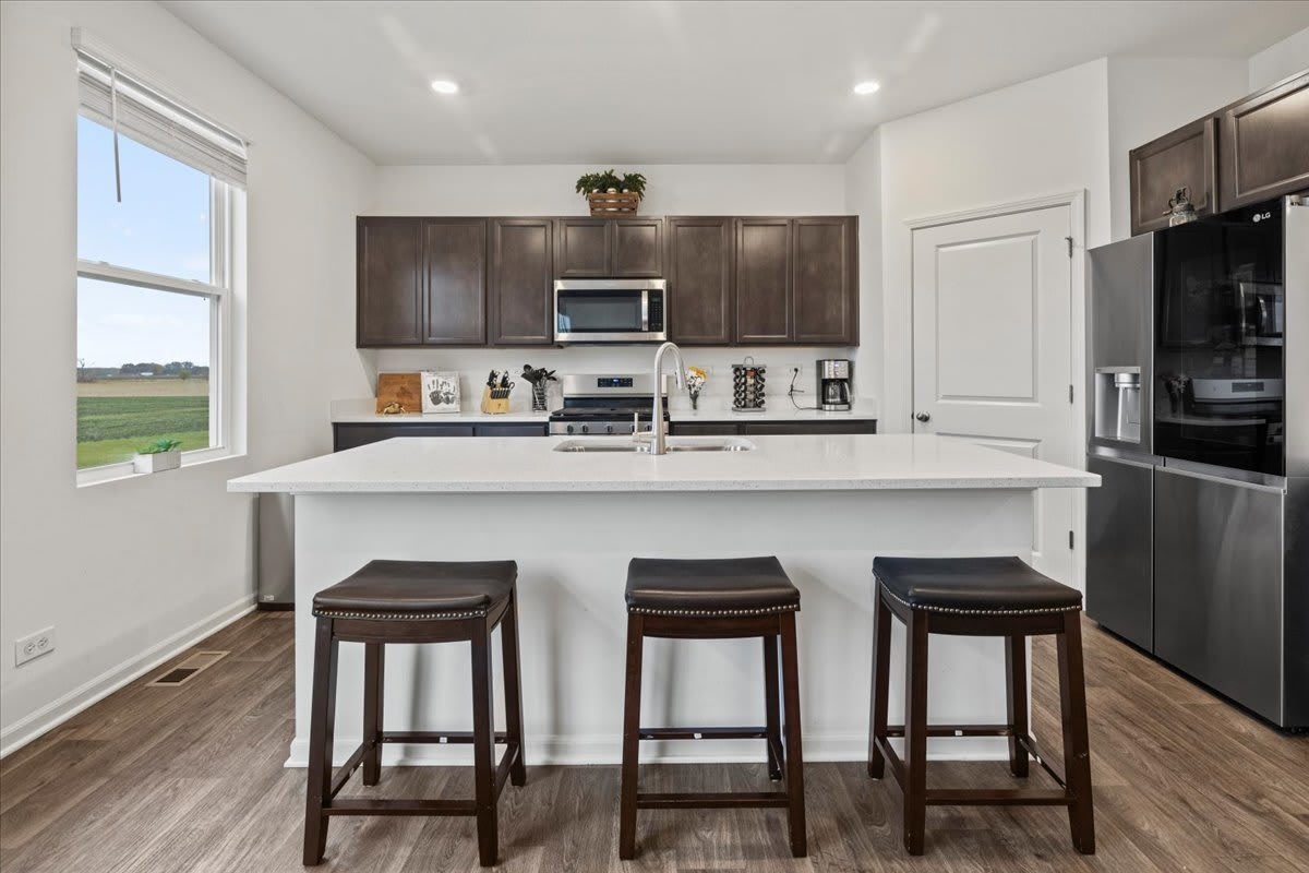 1596 Dublin Drive – photo 5