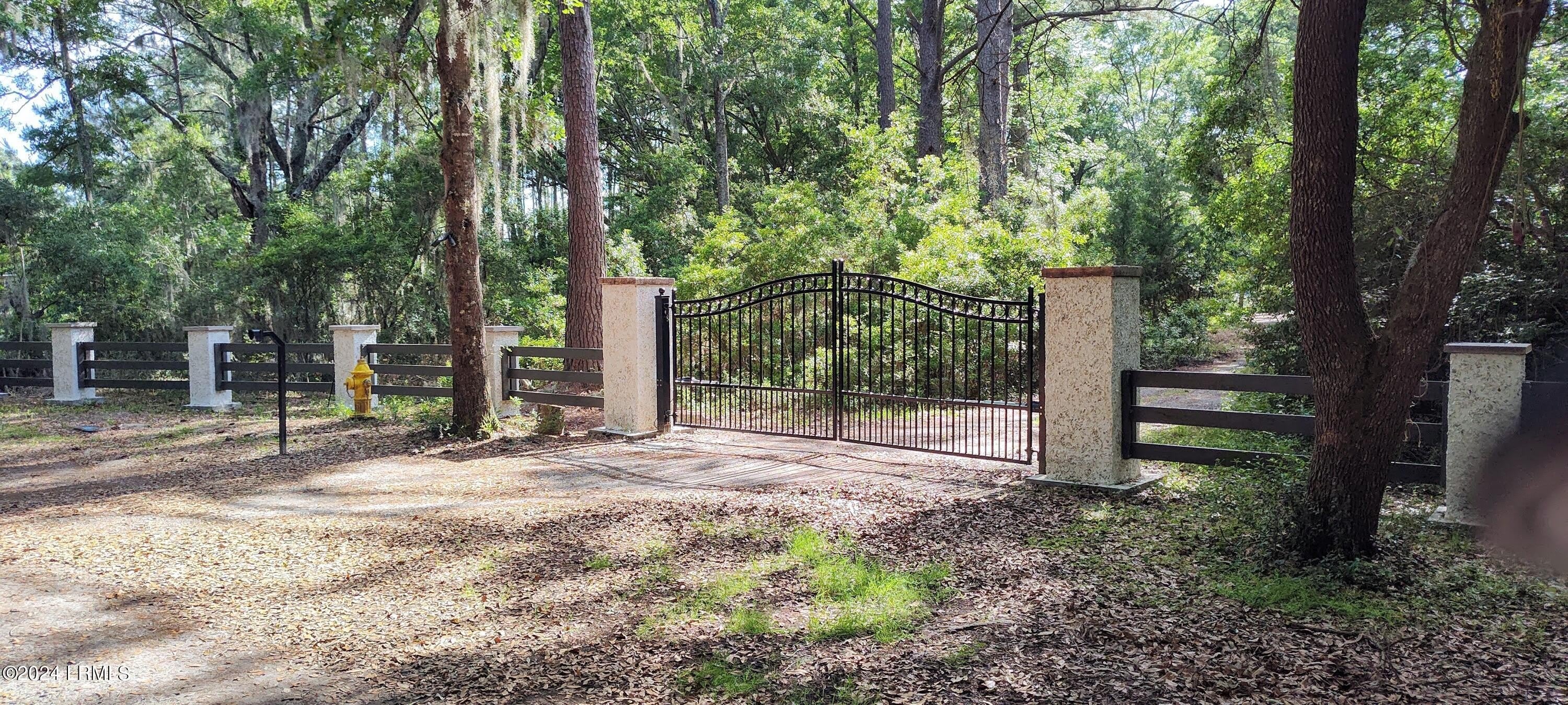 1 Bennett Point Drive – photo 2