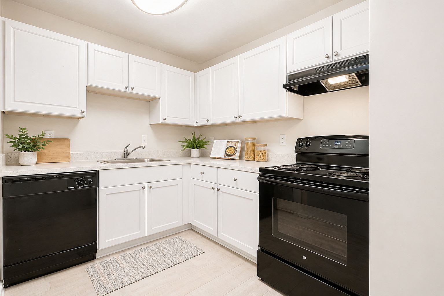 Turlington Oaks Apartments – photo 3