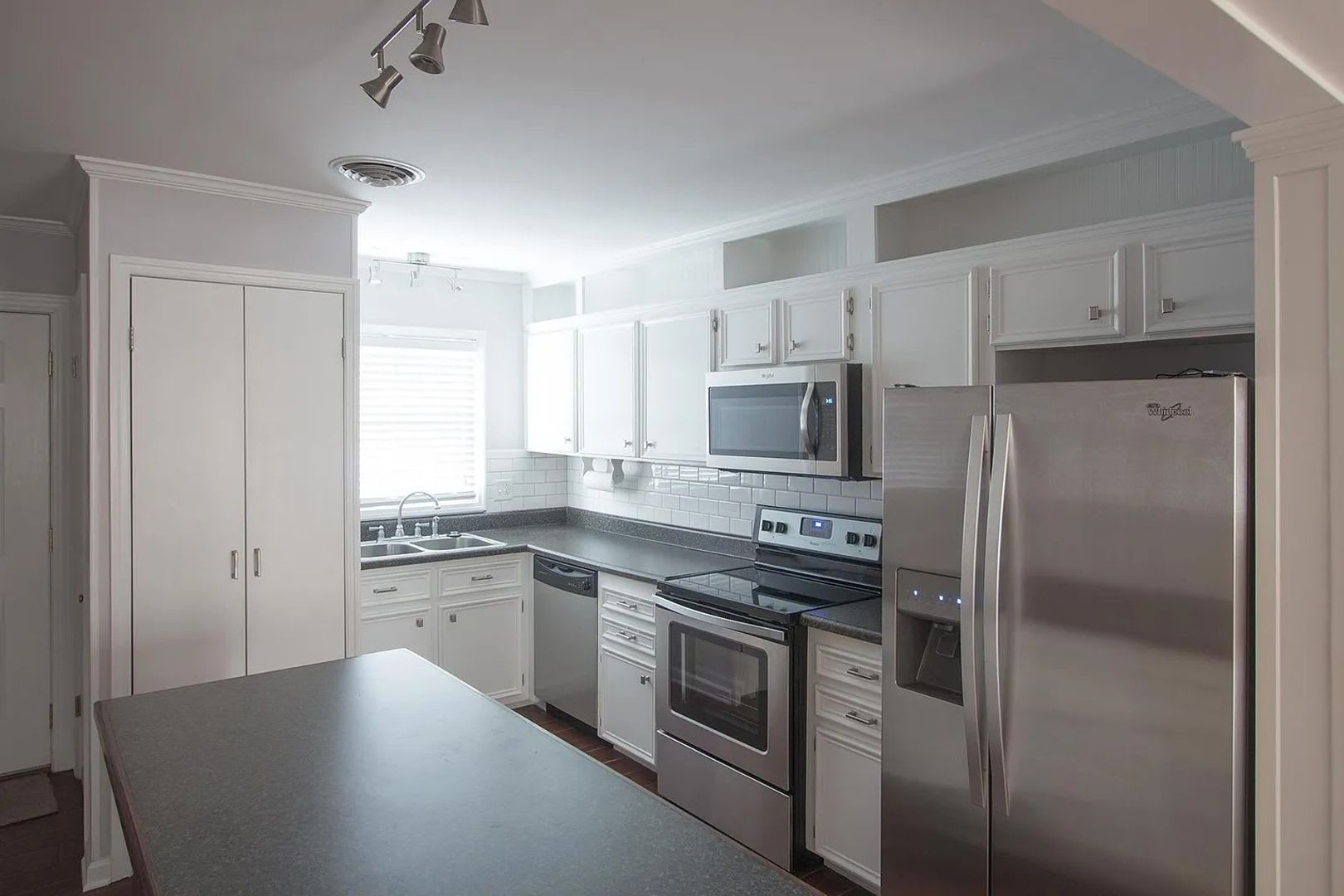 3000 Golden Rd. Unit 7 2 bedroom townhome – photo 3