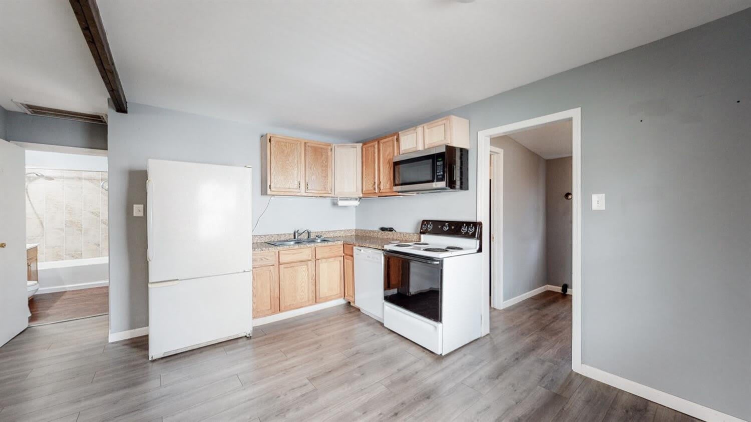 105 Woods Avenue – photo 5