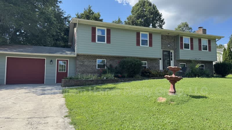 1305 Ridgeway Circle – photo 1