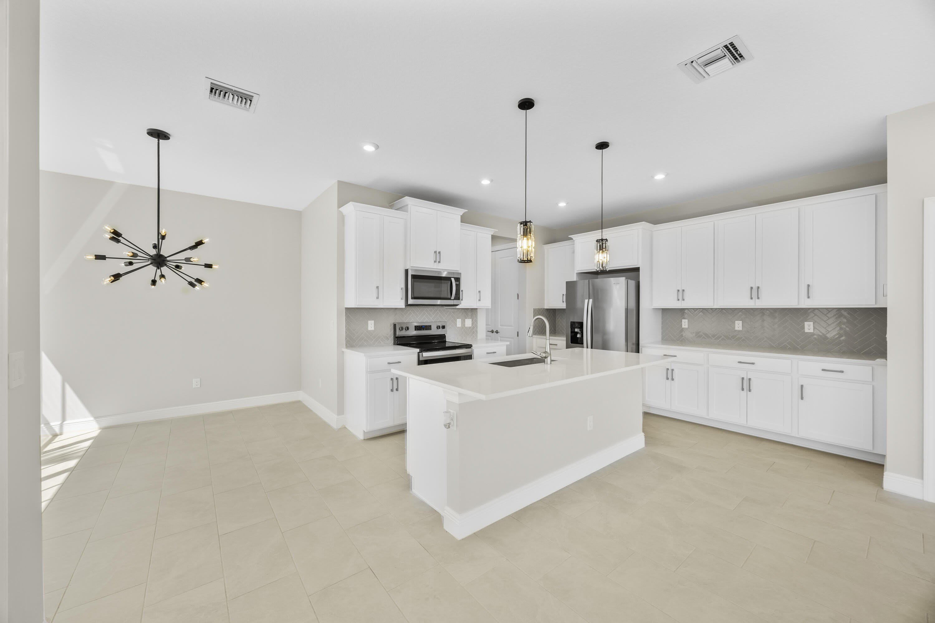 3552 NW Solange Court – photo 3