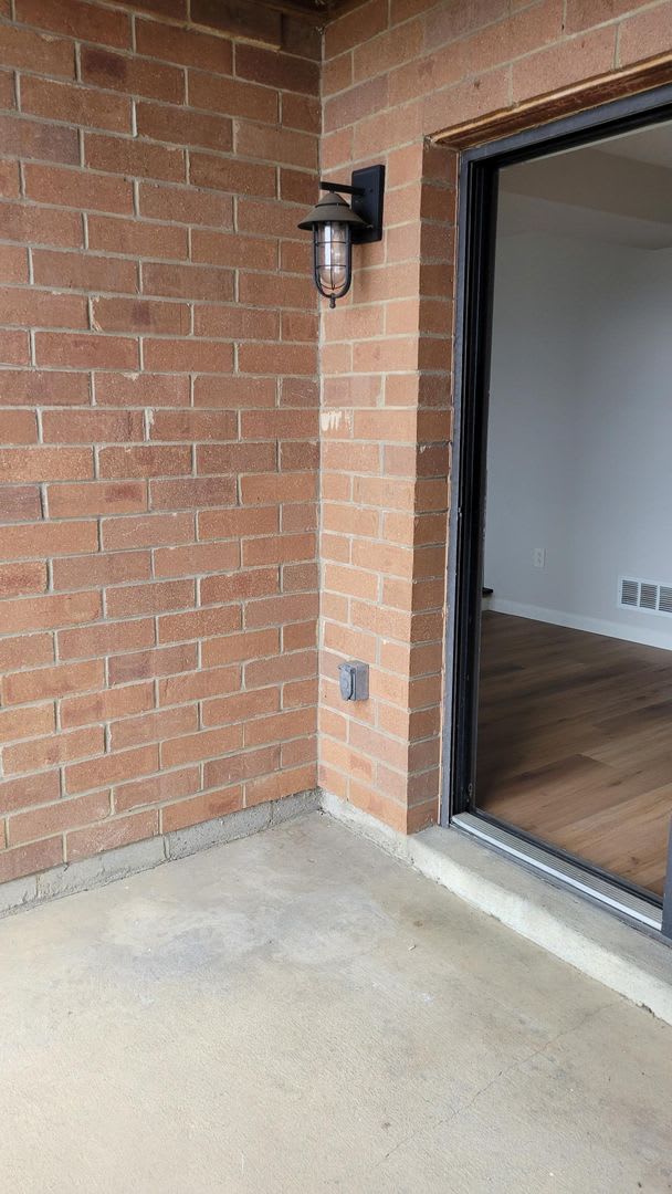 Amazing North Side Condominium – photo 5