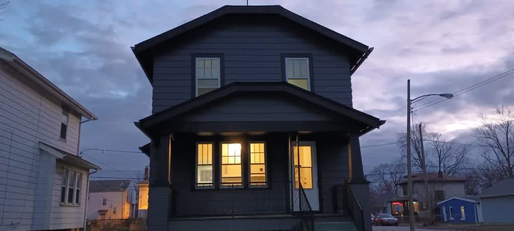 961 East 15th Avenue – photo 1