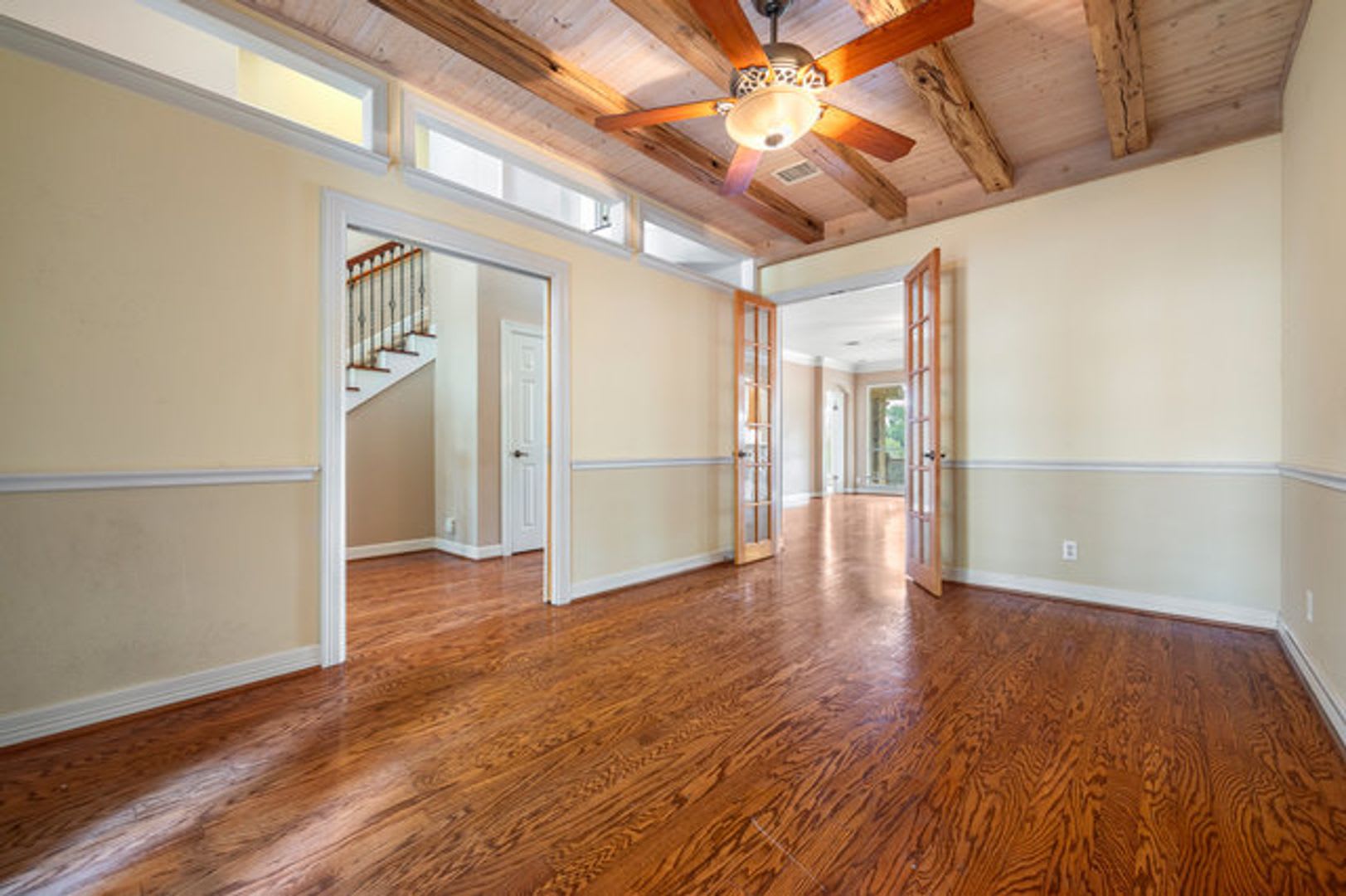 Spacious 2 Story 5 Bedroom 4 Full Bathrooms Located In Stone Oak – photo 5