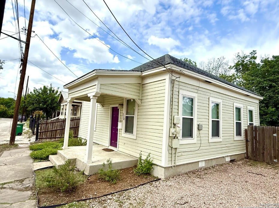 114 Oleander Street – photo 2