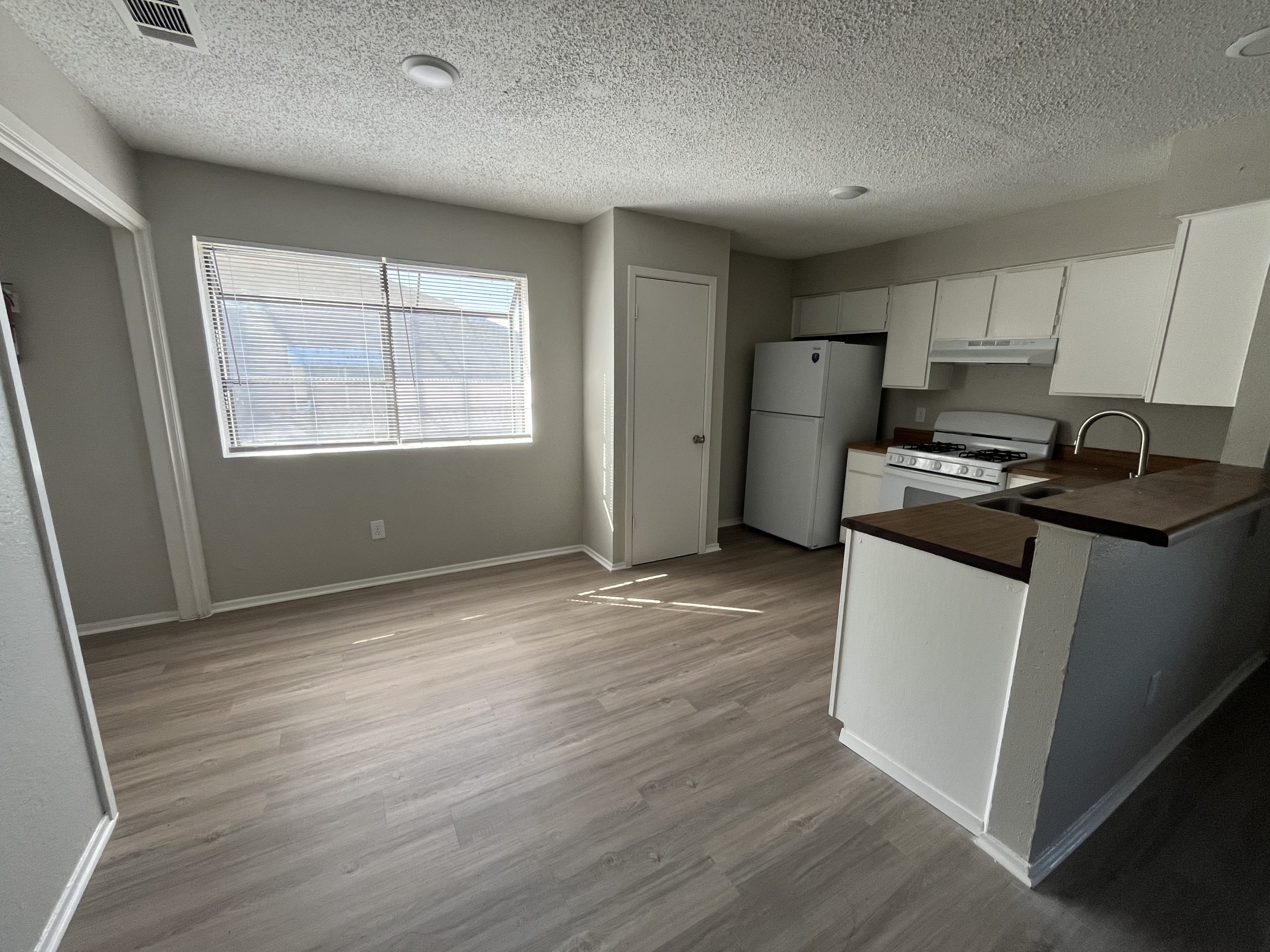 815 Bracewood Circle A – photo 3