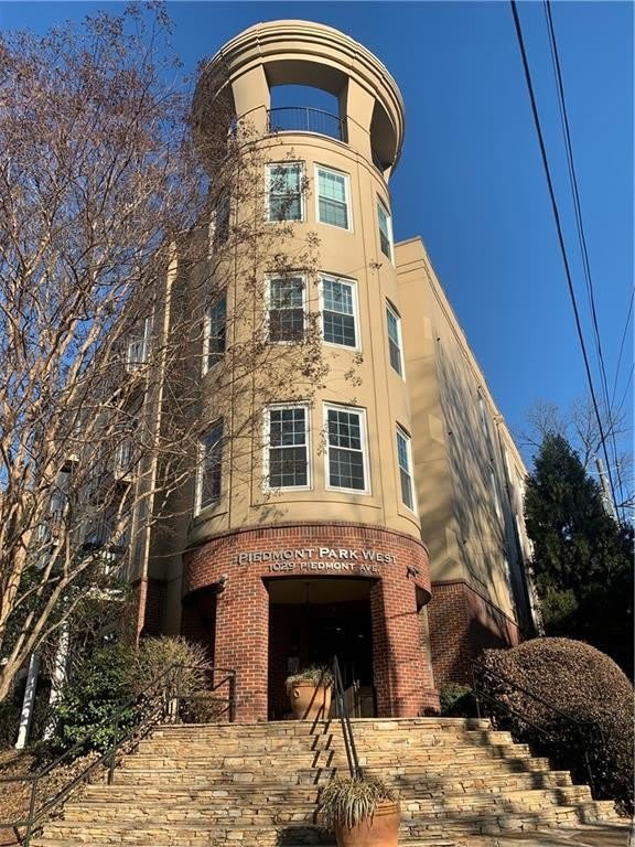 1029 Piedmont Avenue NE – photo 1