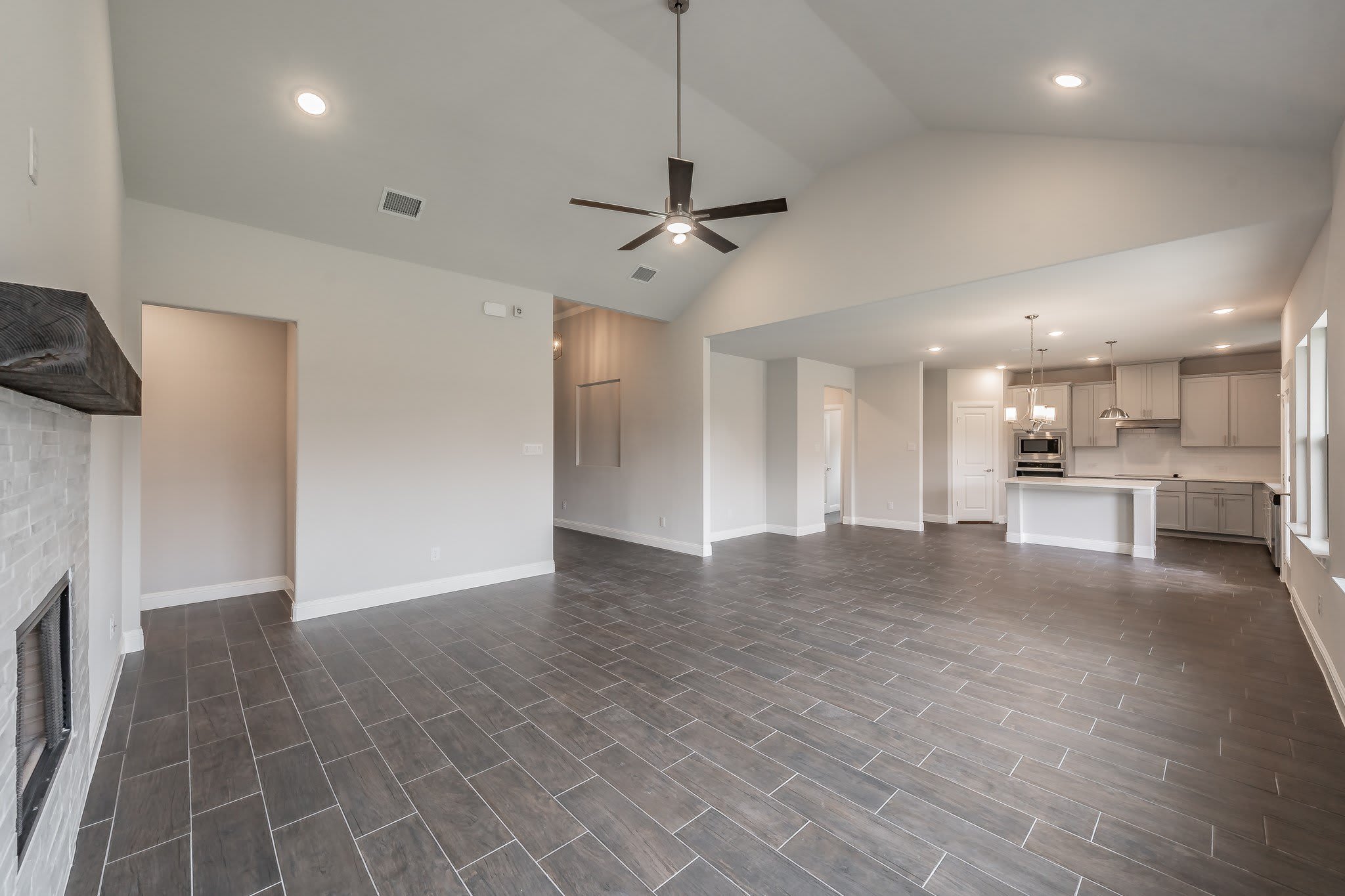 224 Gardenia Drive – photo 3