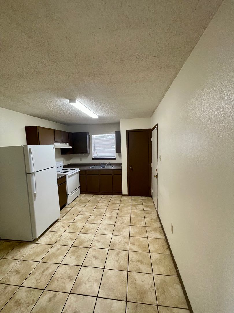 2319 Elm Park Drive; 2BR-1BA – photo 4