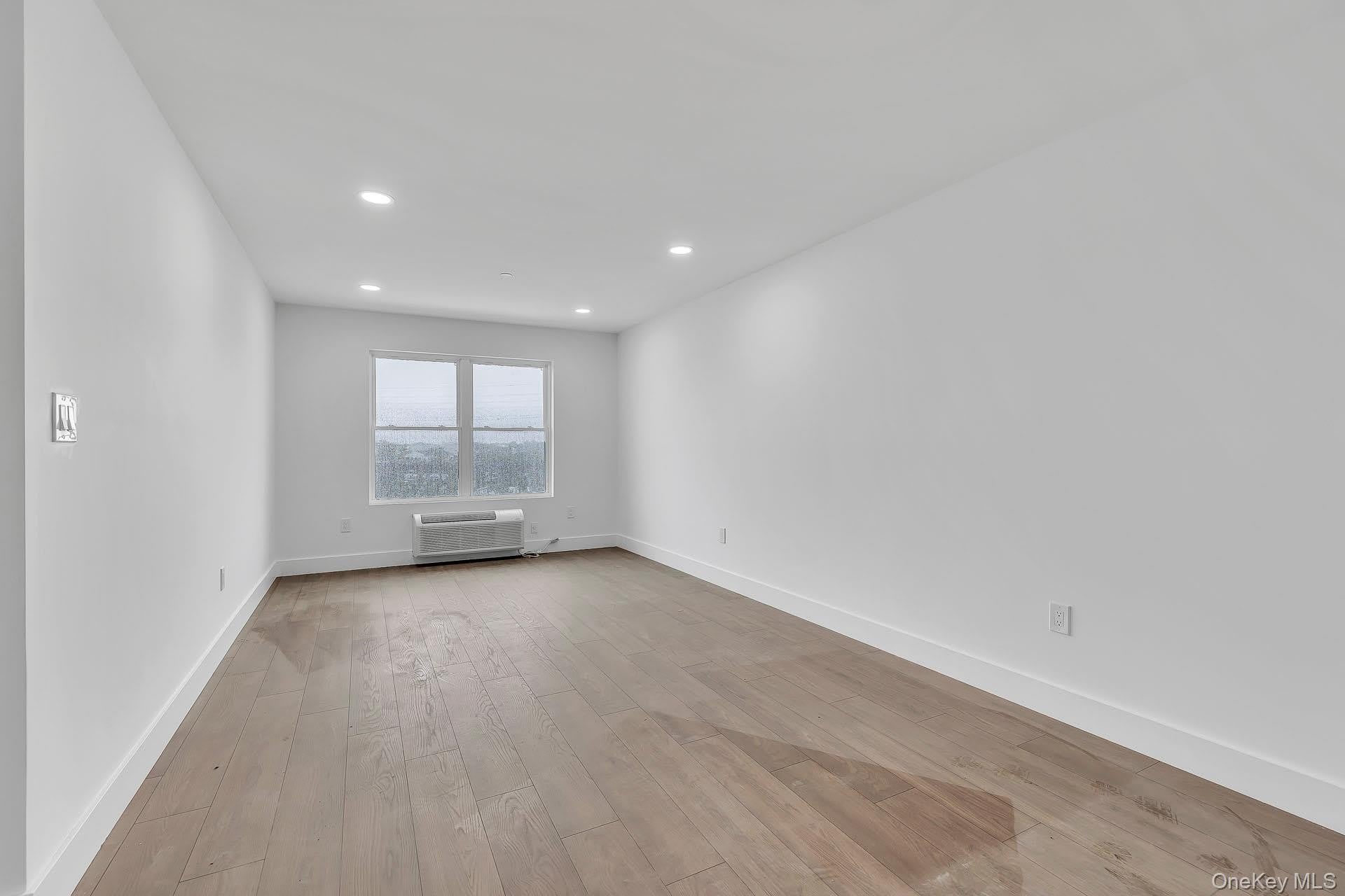 74 Broadway – photo 3