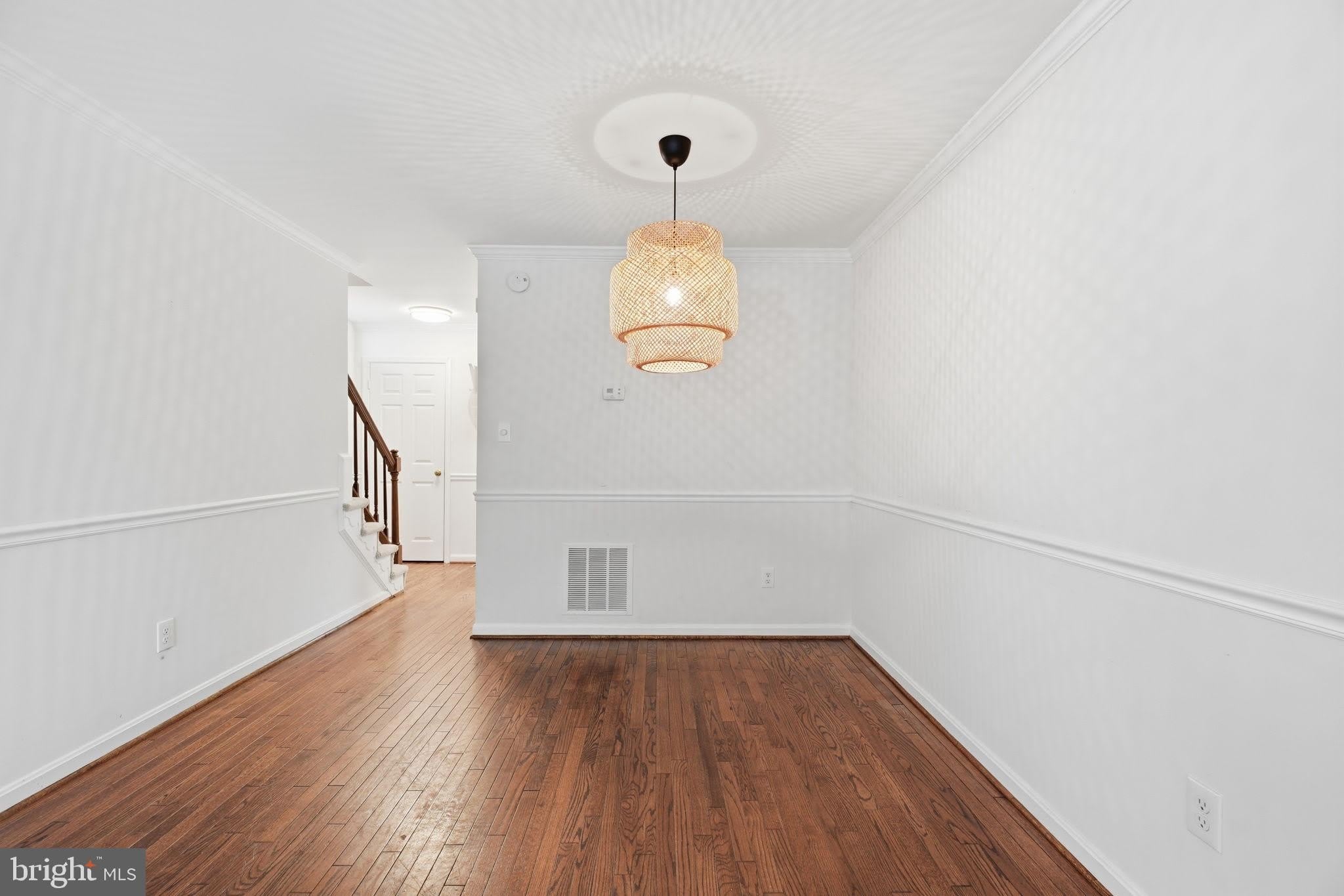 541 COLECROFT Court – photo 5