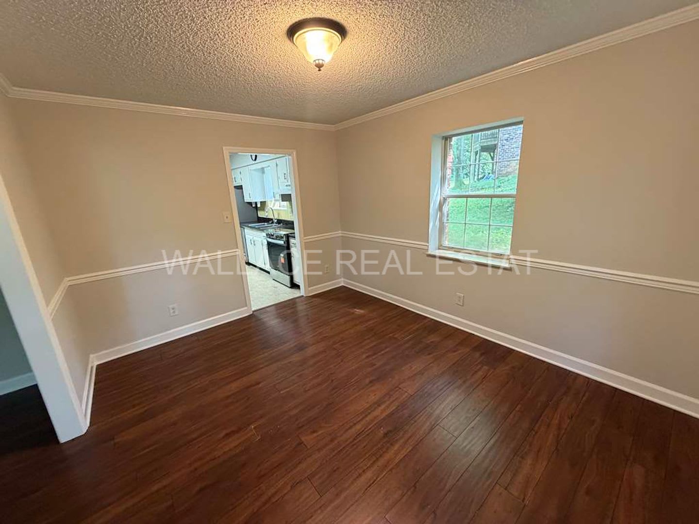 NEW RENTAL RATE...FARRAGUT LIVING OFFERING 4 BEDROOMS AND 3.5 BATHS WITH NICE SUN PORCH – photo 5