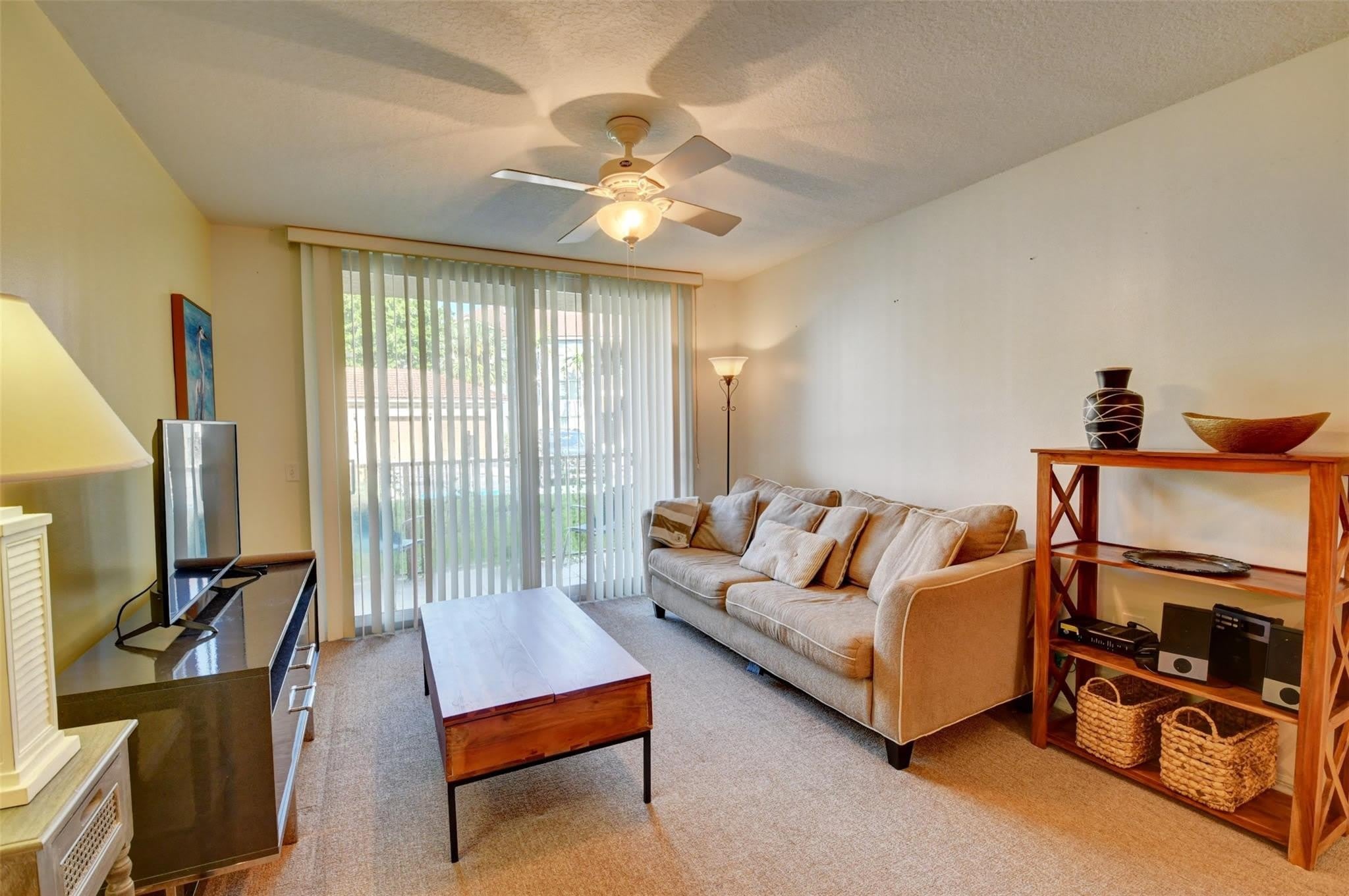 703 VILLA Circle – photo 3