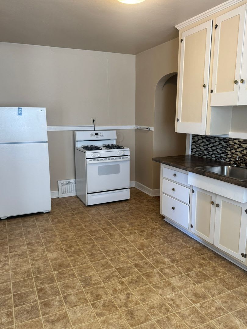 1504 East 19th Street – photo 5