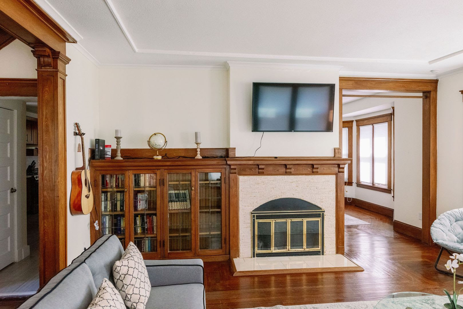 Huge 5 Bedroom House 5 minutes away from Yale! – photo 2