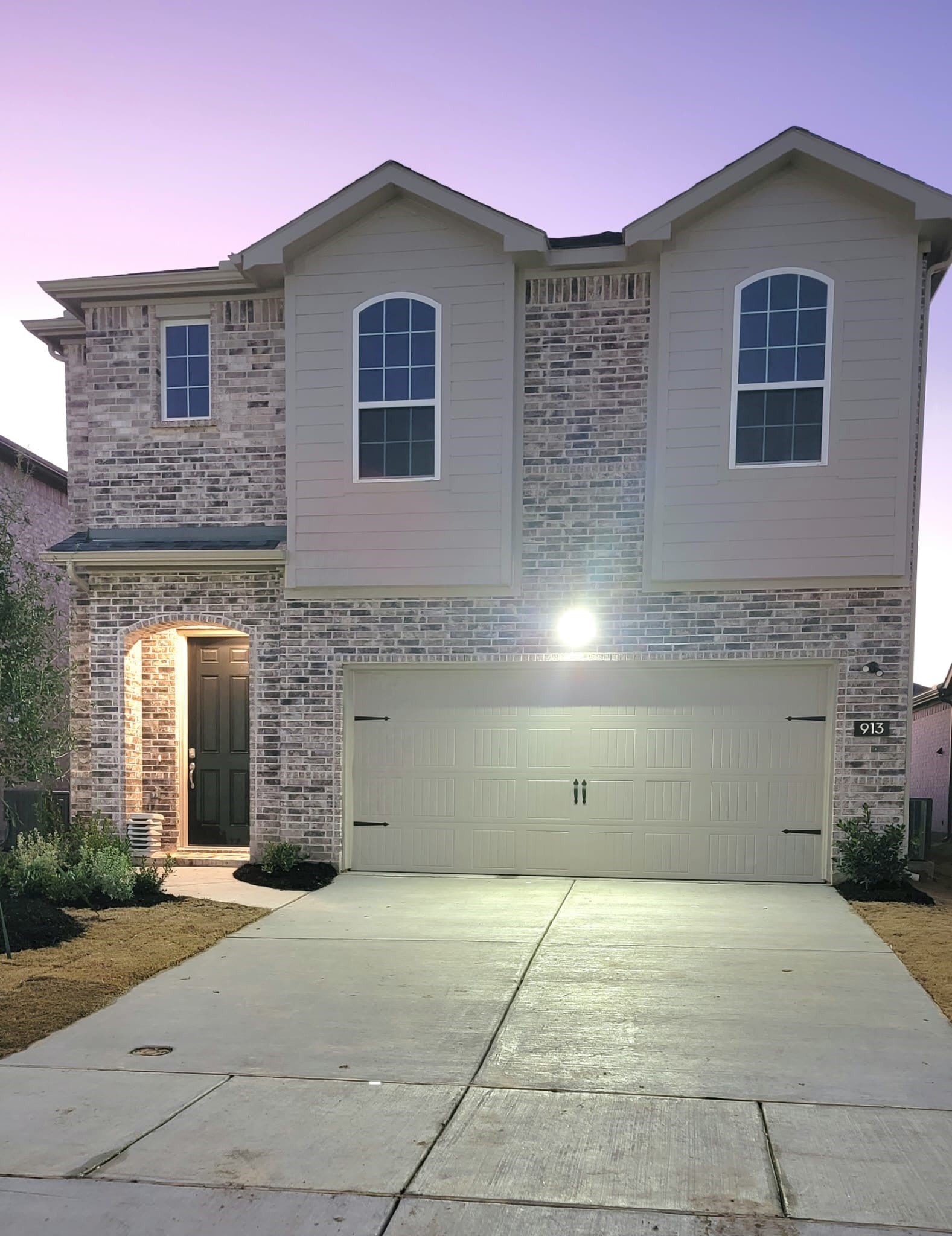 913 Amenduni Lane – photo 2