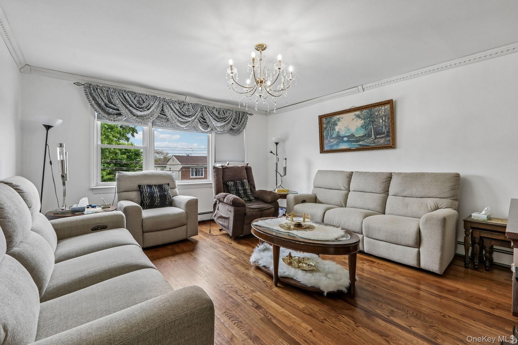 583 Bellevue Avenue N – photo 4