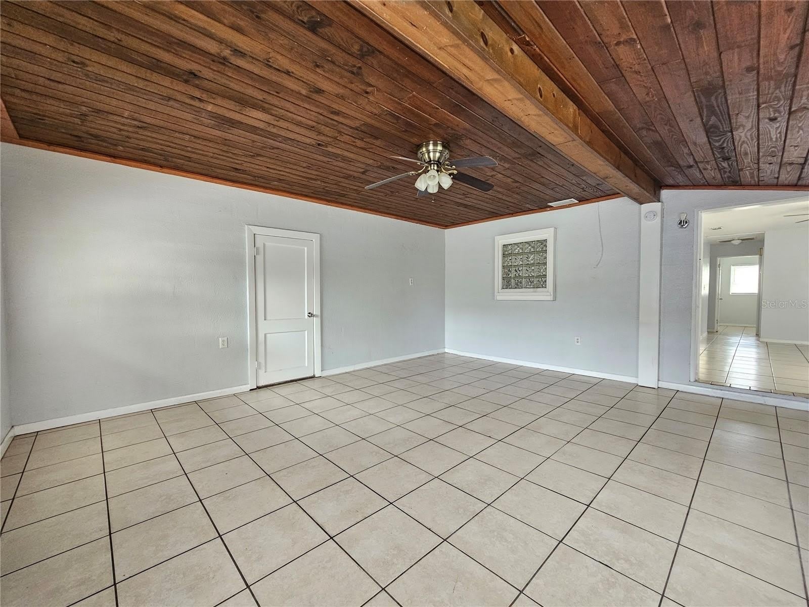1212 W MARJORIE Street – photo 4