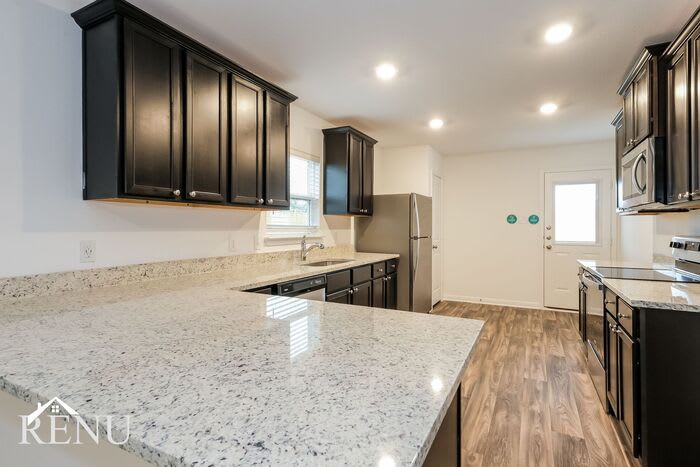 137 Scarborough Bend – photo 5