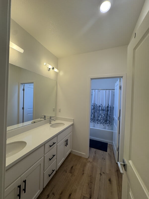 2445 Town Circle – photo 3