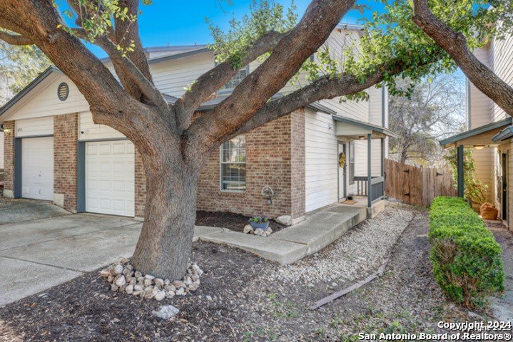 6062 BANTRY BAY – photo 3