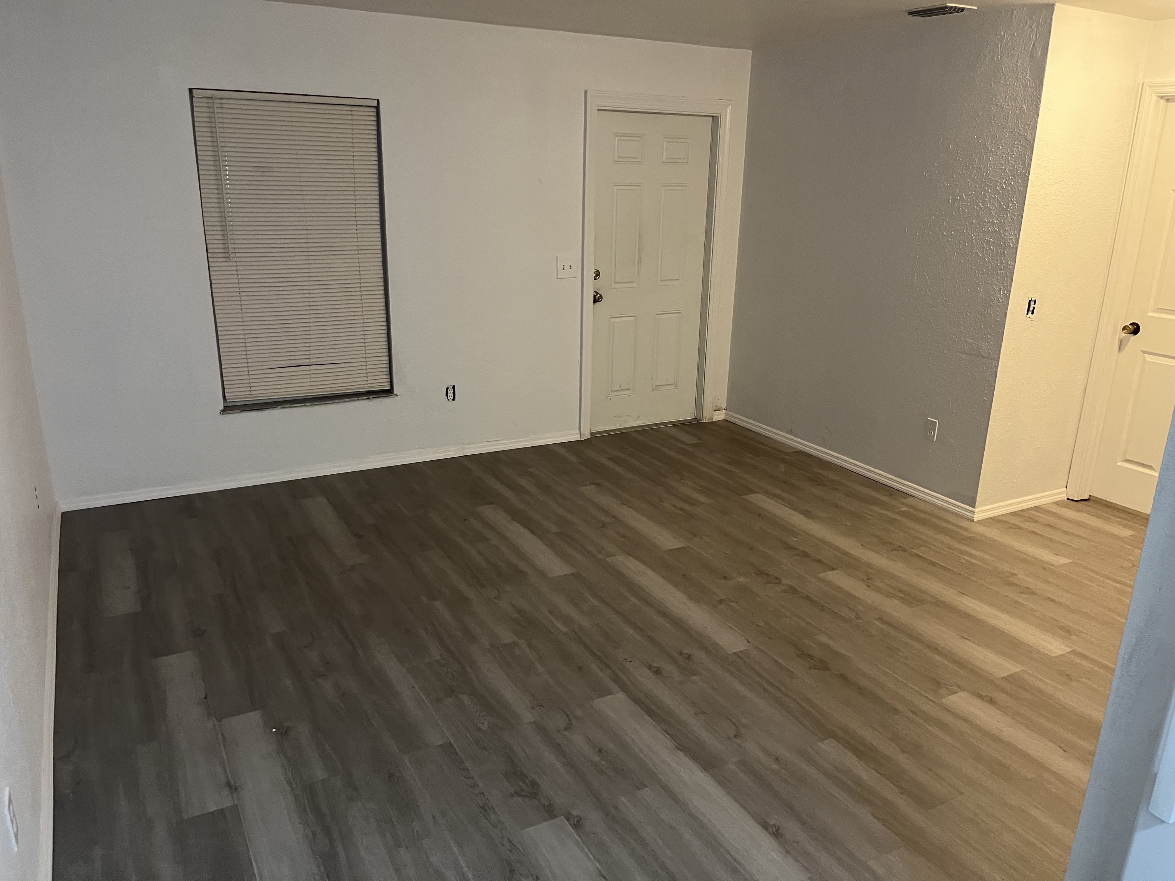 2390 Sw Lois Ave – photo 5