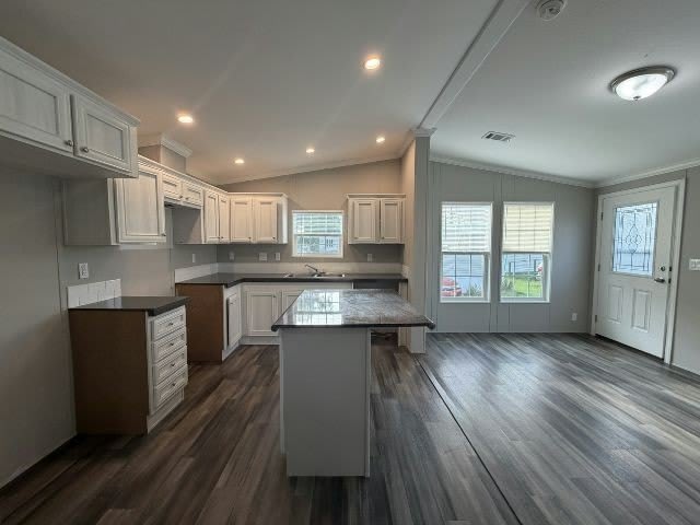 1620 Genie Dr – photo 3