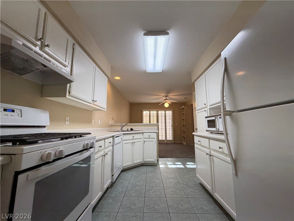 2836 Lone Cliff Drive – photo 5