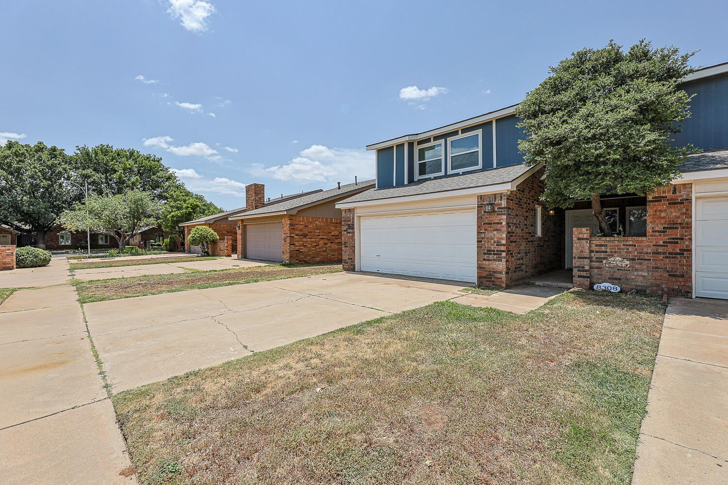8308 Albany Avenue – photo 4