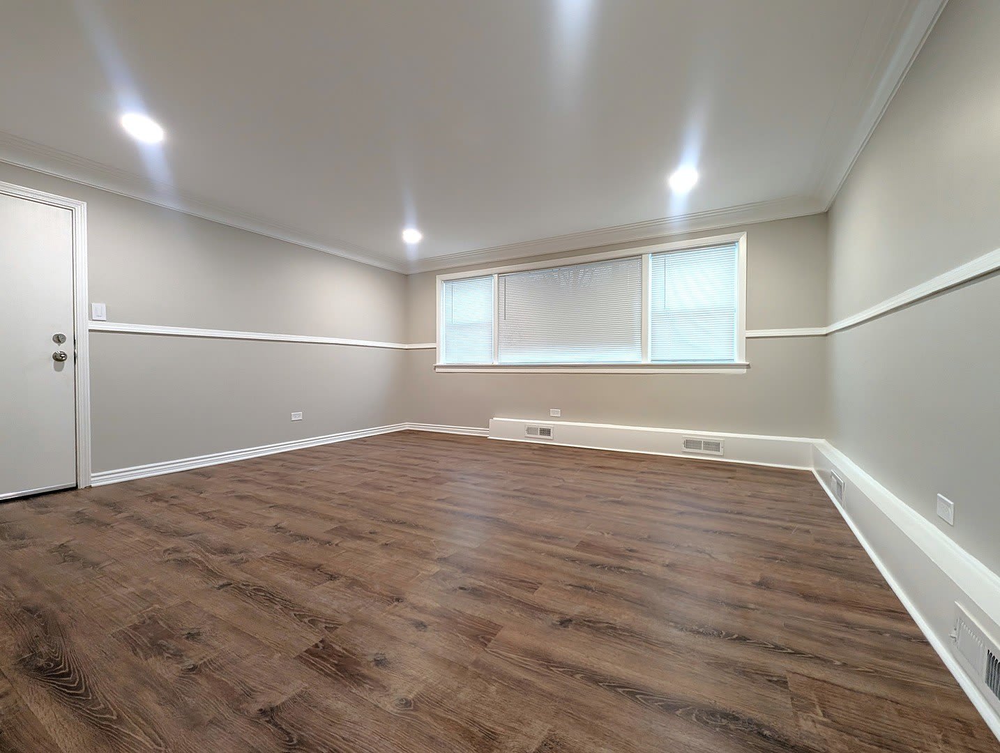 300 S Austin Boulevard – photo 3