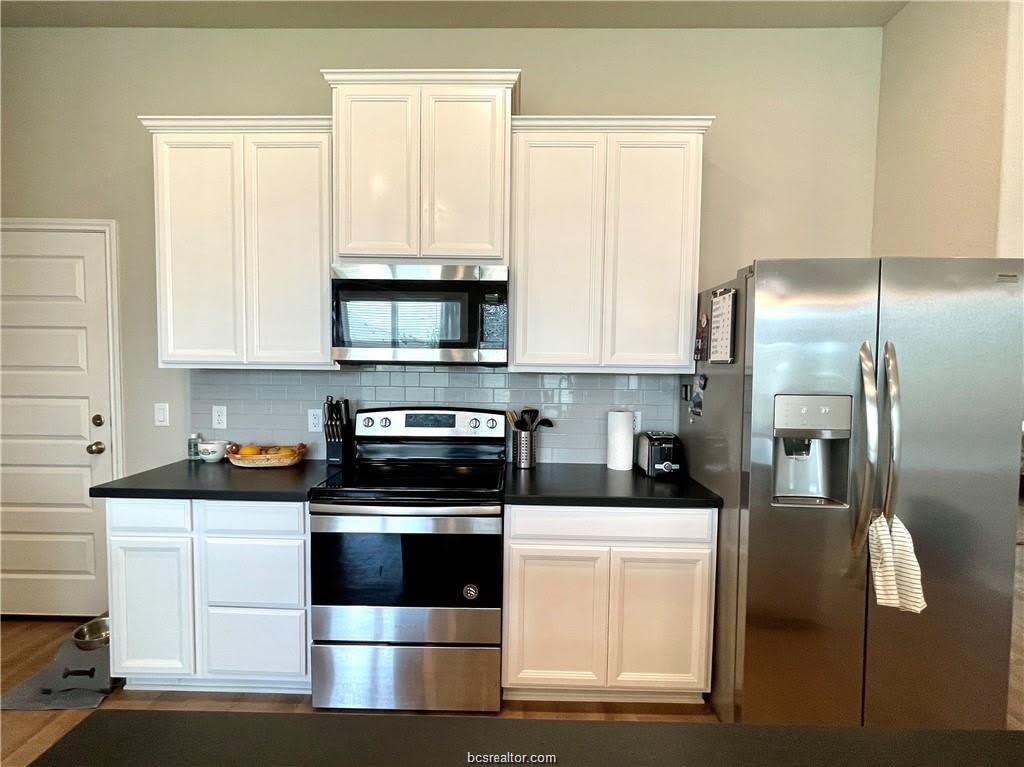 1918 Meridian Court – photo 3