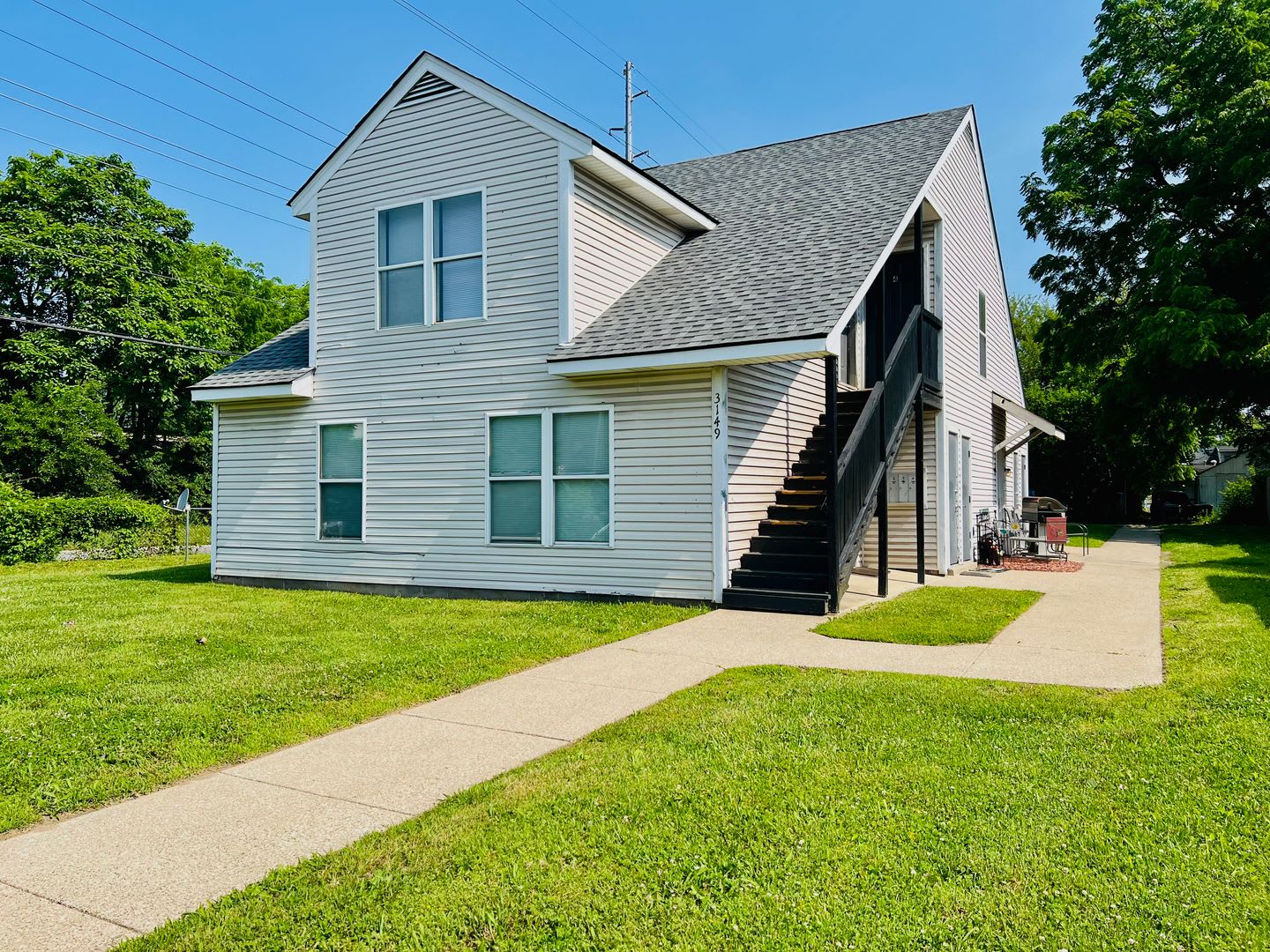 Updated Second Floor 2 Bedroom Apartment In West Louisville Section 8 Accepted 200 Amazon Gift Card At Lease Signing – photo 1