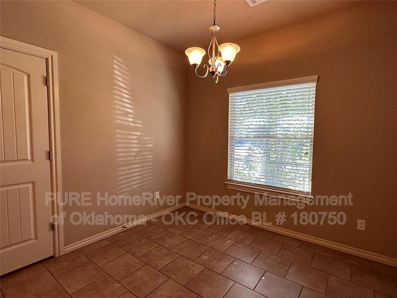 1005 SW 92nd St – photo 5