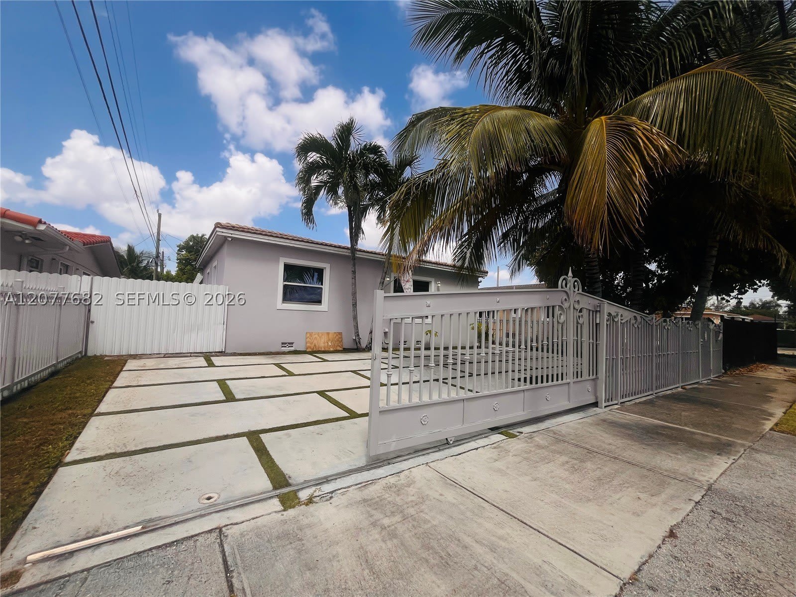 1920 NW 32nd Ave – photo 1
