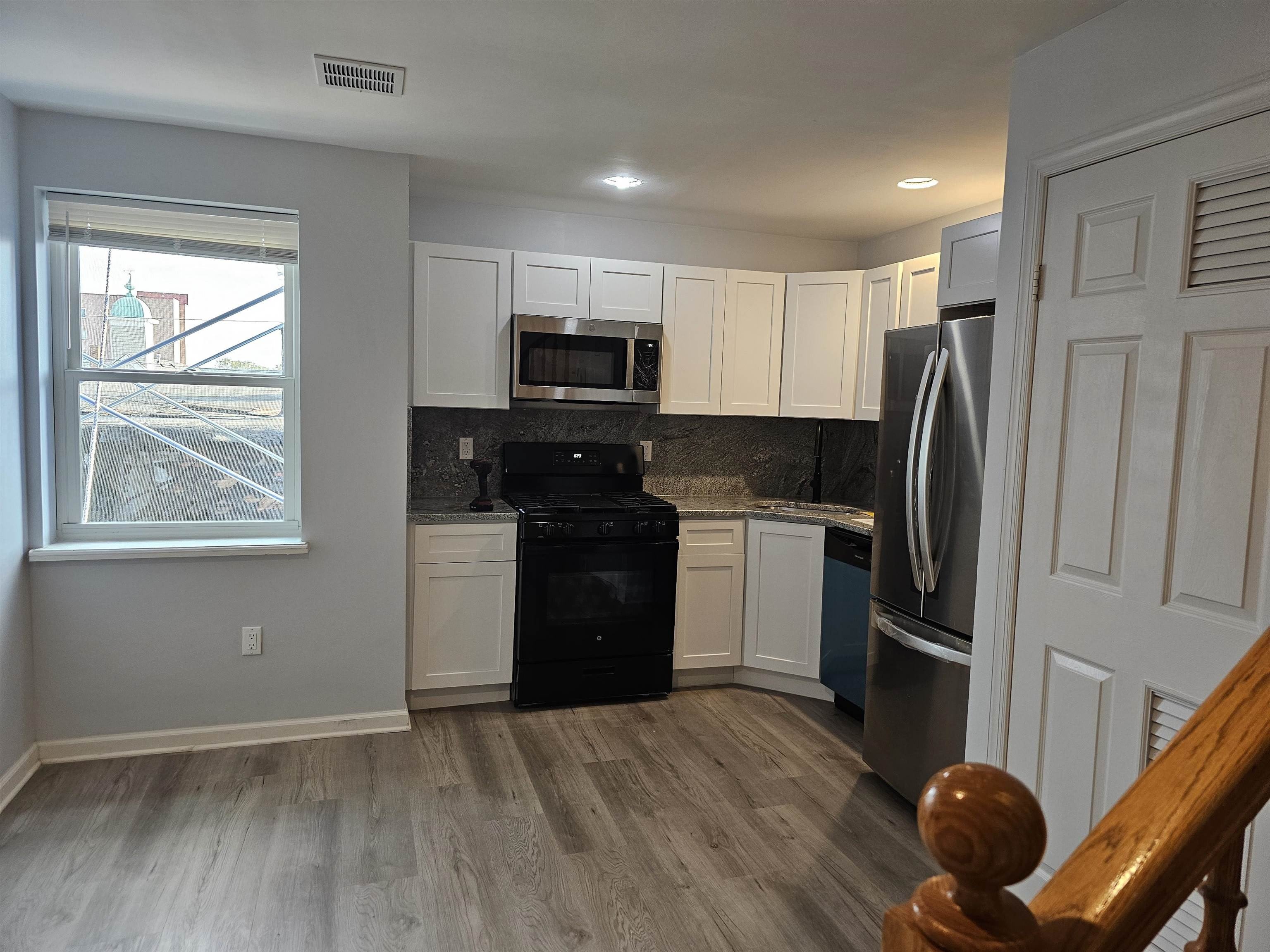 413 415 9Th St – photo 4